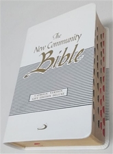 THE NEW COMMUNITY BIBLE (Deluxe White)